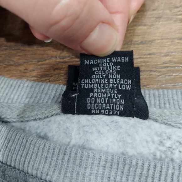 Hufflepuff Gray Pullover Sweatshirt Adult XS Wizarding World Of Harry Potter - Picture 5 of 10